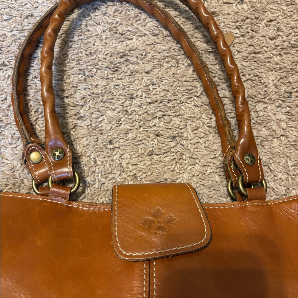 Women’s Leather Shoulder Bag in Cognac Brown - Picture 2 of 6
